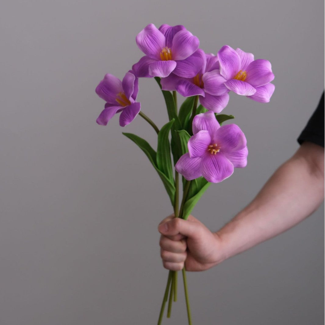 High-Quality PU Feel Brownie Tulip