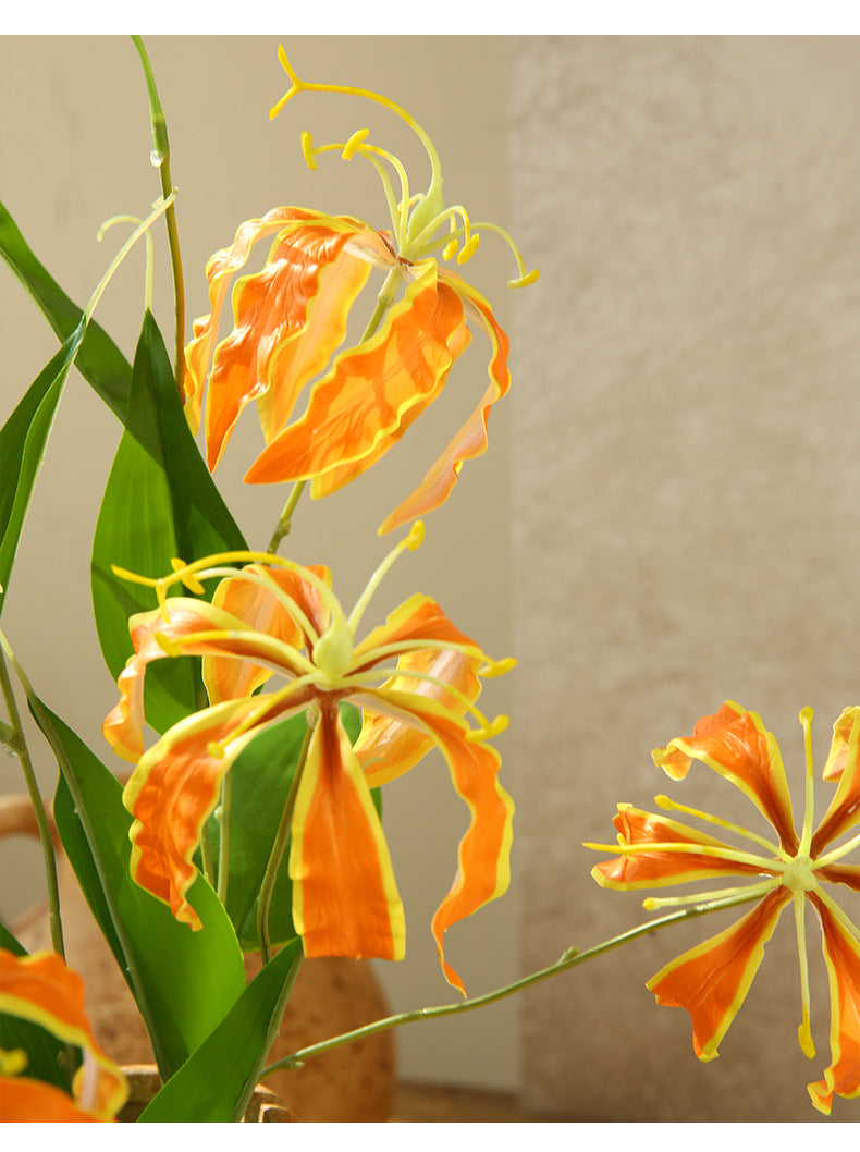 Artificial Flame Lily Flower Home Decoration Ornament Prop Modern Romantic Creative Ornament Fake Flower Floral Decoration