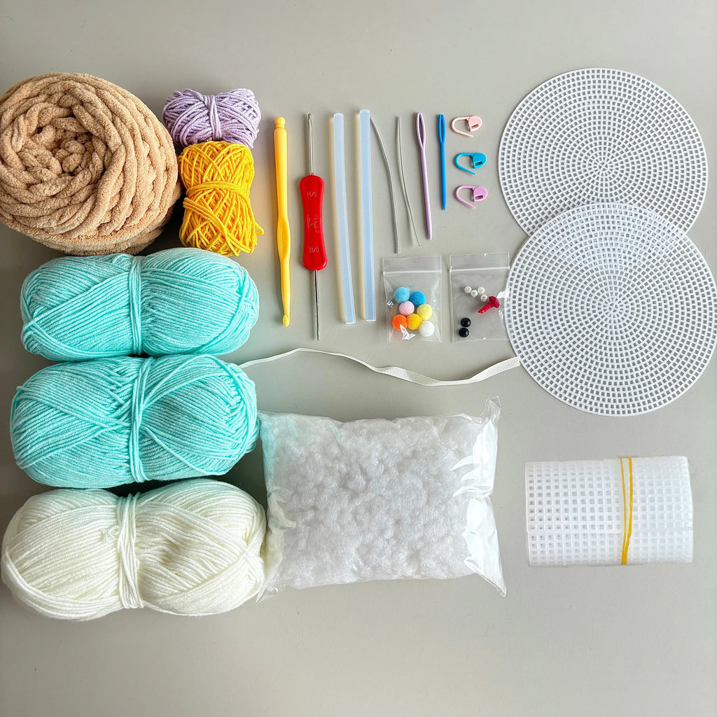 Bear Cake crochet kit