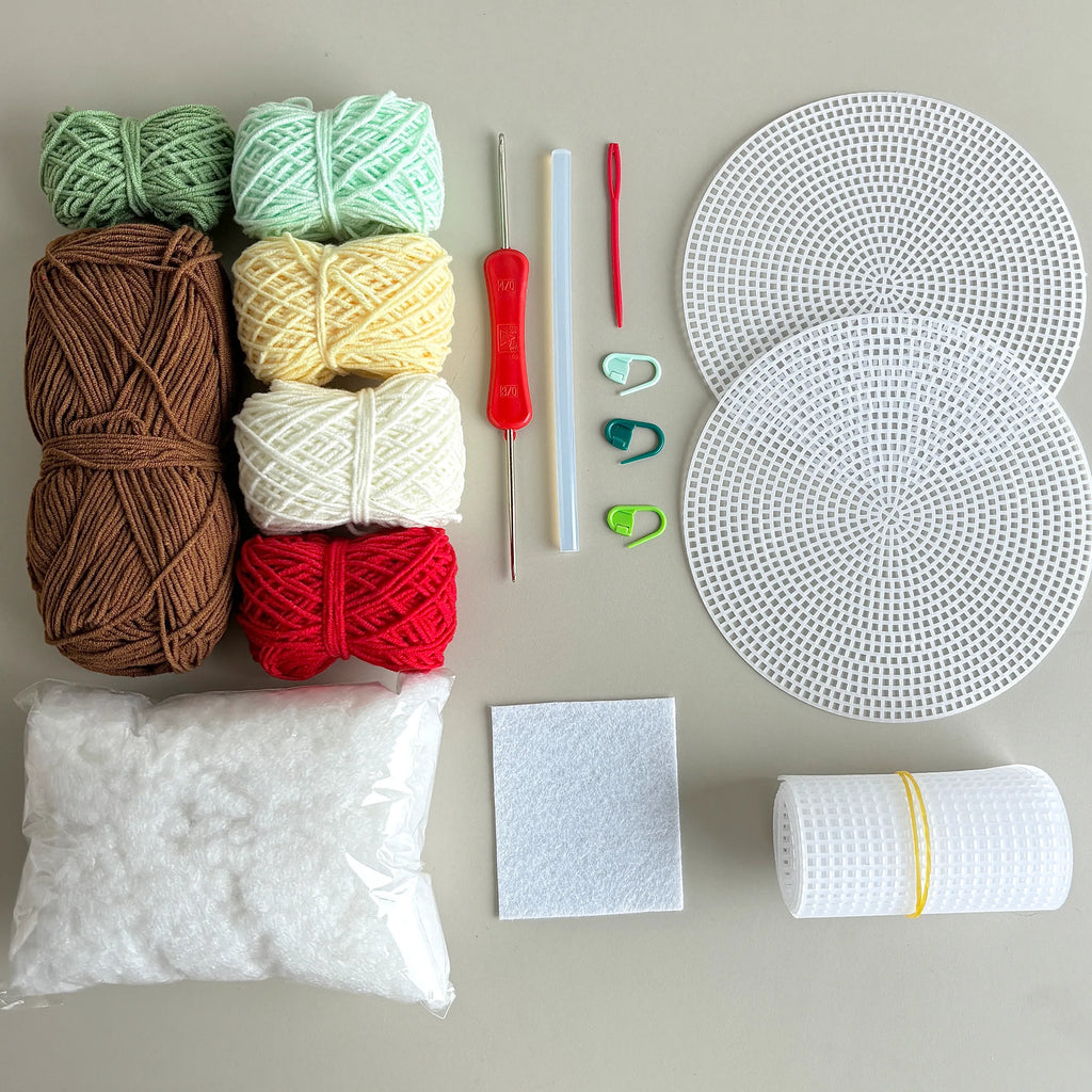 Grass cake crochet kit