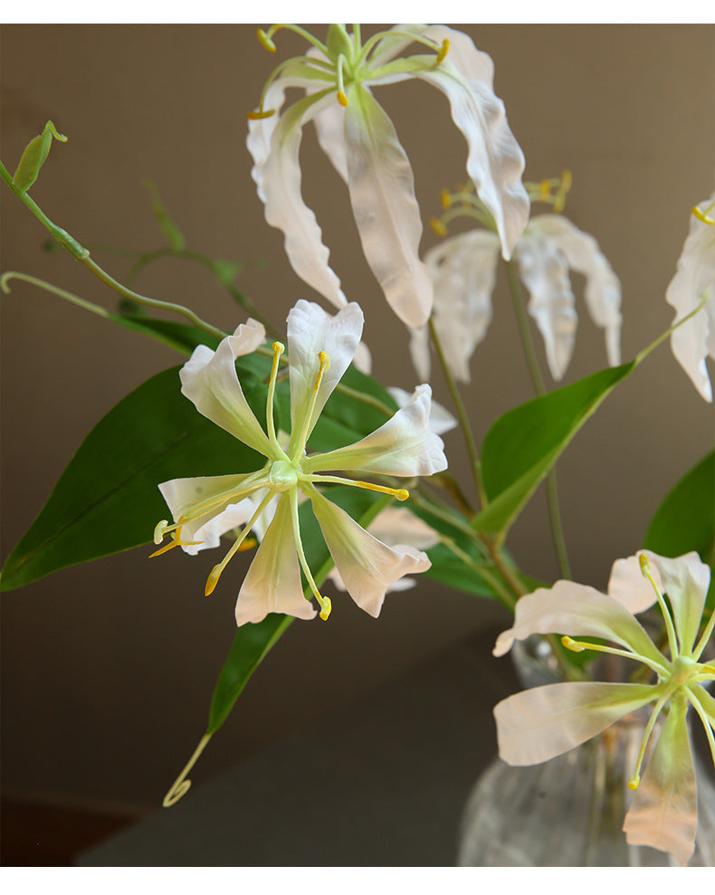Artificial Flame Lily Flower Home Decoration Ornament Prop Modern Romantic Creative Ornament Fake Flower Floral Decoration