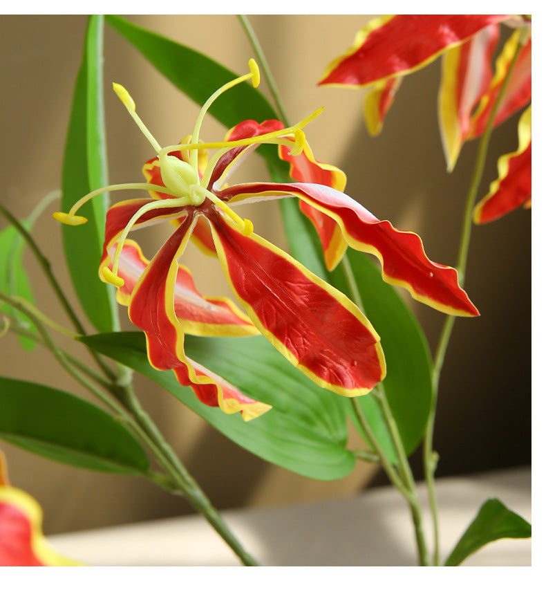 Artificial Flame Lily Flower Home Decoration Ornament Prop Modern Romantic Creative Ornament Fake Flower Floral Decoration
